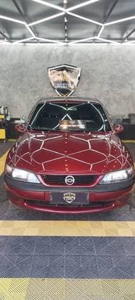 Carro 2.0 MPFI GLS 8V GASOLINA 4P MANUAL