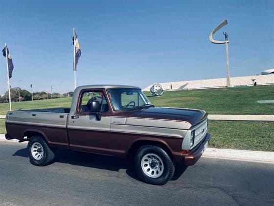Carro 3.9 SUPER SÉRIE CS 8V DIESEL 2P MANUAL