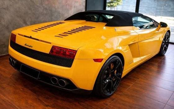 Carro 5.2 V10 GASOLINA LP560-4 SPYDER E-GEAR
