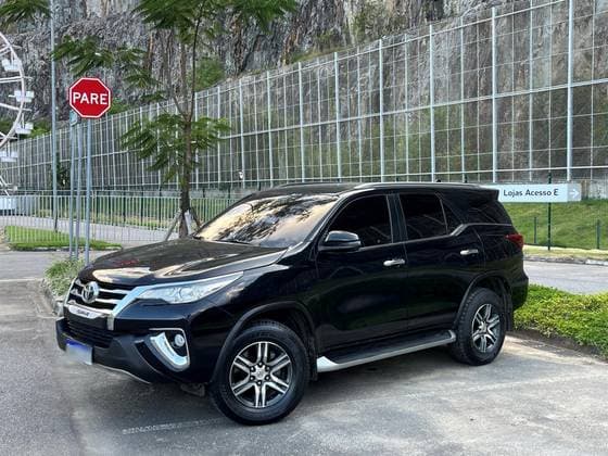 Carro 2.7 SRV 7 LUGARES 4X2 16V FLEX 4P AUTOMÁTICO