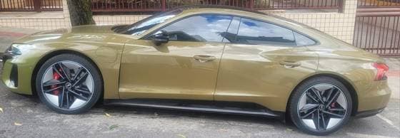 Carro ELÉTRICO QUATTRO