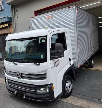 Carro 2.8 TURBO DIESEL CHASSI 4X2 MANUAL