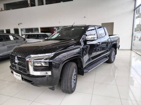 Carro 2.4 BITURBO DIESEL CD HPE-S 4X4 AUTOMÁTICO