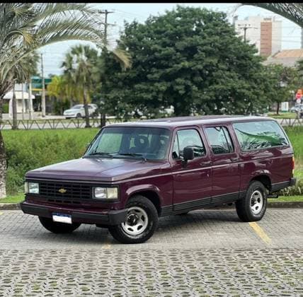 Carro 4.0 CUSTOM DE LUXO 8V DIESEL 4P MANUAL
