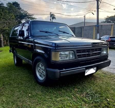 Carro 4.0 CUSTOM S 8V DIESEL 2P MANUAL