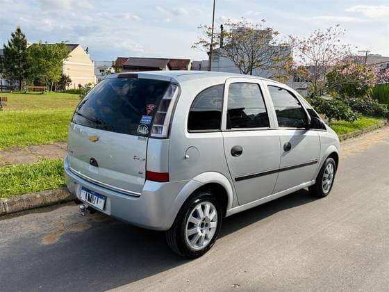 Carro 1.8 MPFI EXPRESSION 8V FLEX 4P AUTOMATIZADO