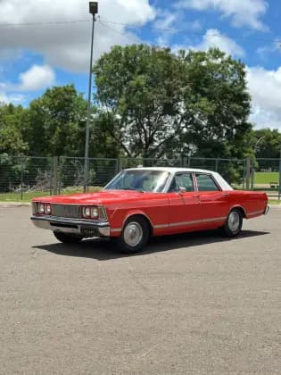 Carro 5.0 V8 16V GASOLINA 4P MANUAL