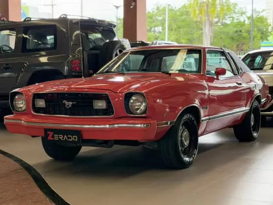 Carro 4.6 GT V8 GASOLINA 2P MANUAL