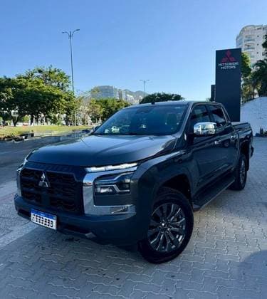 Carro 2.4 BITURBO DIESEL CD HPE-S 4X4 AUTOMÁTICO