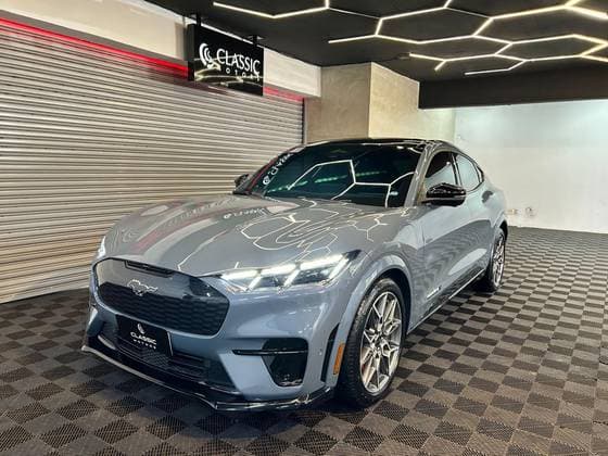 Carro 91 KW ELÉTRICO GT PERFORMANCE e-AWD