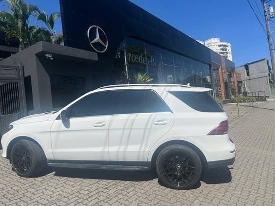 Carro 3.0 V6 BLUETEC DIESEL HIGHWAY 4MATIC 9G-TRONIC