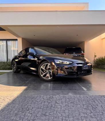 Carro ELÉTRICO SPORTBACK QUATTRO