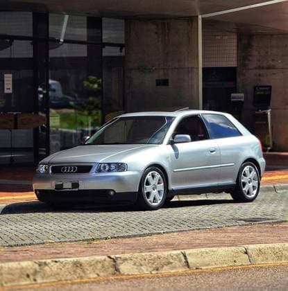 Carro 1.8 20V GASOLINA 2P MANUAL