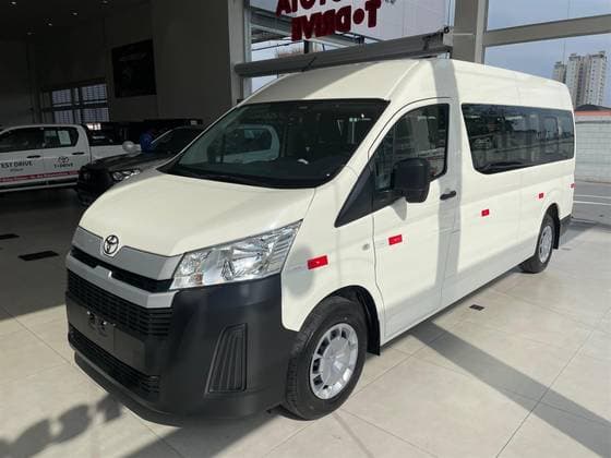 Carro 2.8 D-4D TURBO DIESEL MINIBUS 15+1 DX AUTOMÁTICO