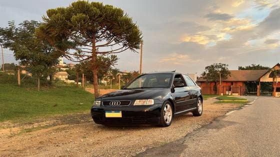 Carro 1.8 20V GASOLINA 2P MANUAL