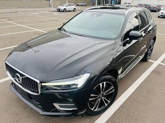 Carro 2.0 T8 HYBRID MOMENTUM AWD GEARTRONIC