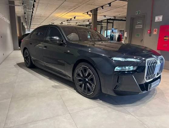 Carro ELÉTRICO XDRIVE60 M SPORT