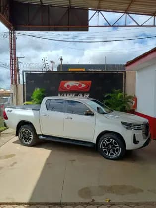 Carro 2.8 D-4D TURBO DIESEL CD SRX 4X4 AUTOMÁTICO