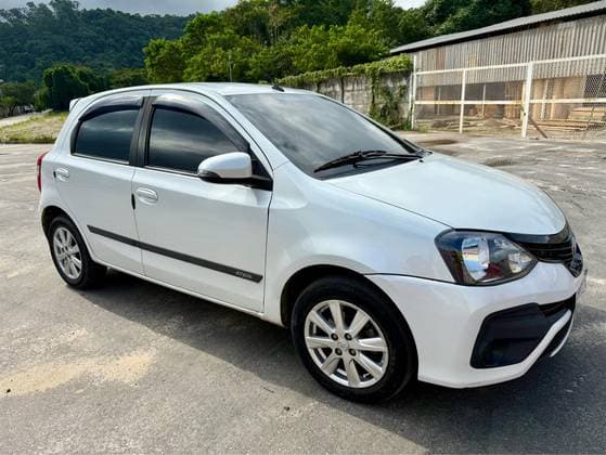 Carro 1.5 X PLUS 16V FLEX 4P AUTOMÁTICO