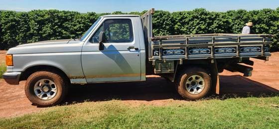 Carro 3.9 SUPER SÉRIE CS 8V DIESEL 2P MANUAL