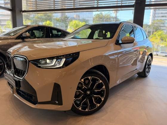 Carro 2.0 TWINPOWER MHEV XDRIVE30I M SPORT STEPTRONIC