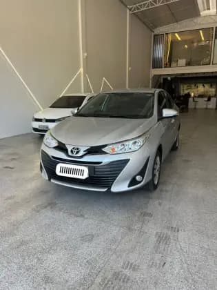 Carro 1.5 16V FLEX SEDAN XL LIVE MULTIDRIVE