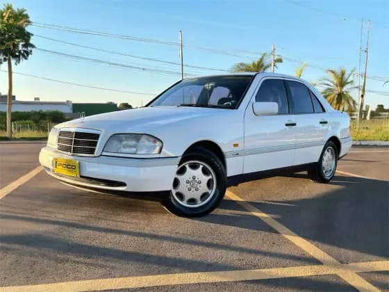 Carro 2.8 CLASSIC V6 GASOLINA 4P AUTOMÁTICO