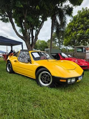 Carro 1.6 8V GASOLINA 2P MANUAL