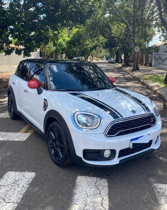 Carro 2.0 16V TWINPOWER GASOLINA S 4P STEPTRONIC