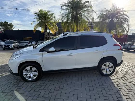 Carro 1.6 16V FLEX ALLURE 4P AUTOMÁTICO
