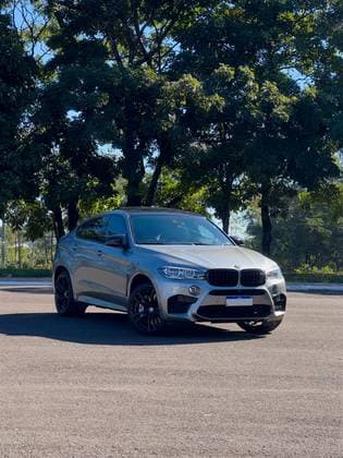 Carro 4.4 M 4X4 COUPÉ V8 32V BI-TURBO GASOLINA 4P AUTOMÁTICO