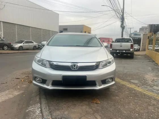 Carro 2.0 LXR 16V FLEX 4P AUTOMÁTICO