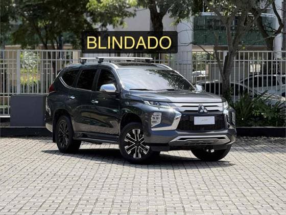 Carro 2.4 16V MIVEC TURBO DIESEL HPE-S AWD AUTOMÁTICO