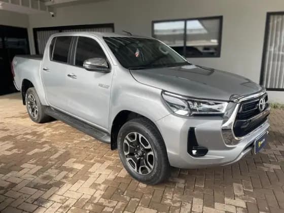 Carro 2.8 D-4D TURBO DIESEL CD SRV 4X4 AUTOMÁTICO