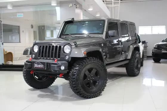 Carro 3.6 UNLIMITED SAHARA 4X4 V6 GASOLINA 4P AUTOMÁTICO
