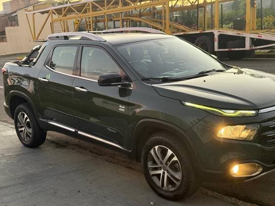 Carro 2.0 16V TURBO DIESEL VOLCANO 4WD AT9