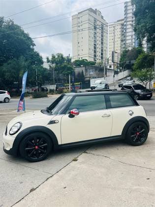 Carro 1.6 S 16V TURBO GASOLINA 2P AUTOMÁTICO