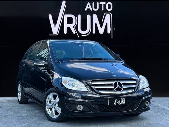 Carro 1.7 8V GASOLINA 4P AUTOMÁTICO