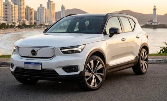 Carro P8 RECHARGE ELECTRIC BEV PURE AWD