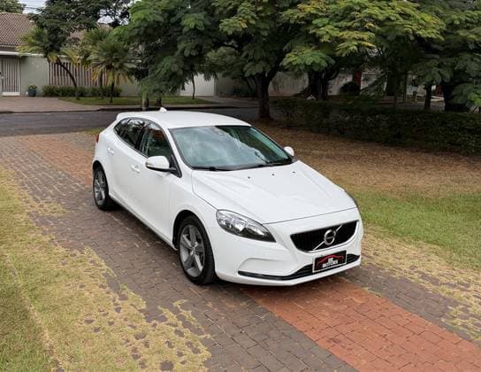 Carro 2.0 T4 KINETIC GASOLINA 4P AUTOMÁTICO