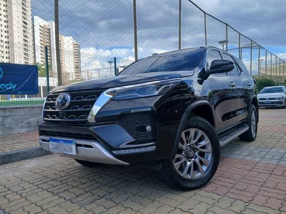 Carro 2.8 D-4D TURBO DIESEL SRX 4X4 AUTOMÁTICO
