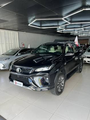 Carro 2.8 D-4D TURBO DIESEL DIAMOND 7L 4X4 AUTOMÁTICO
