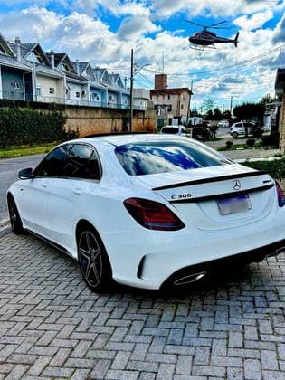 Carro 2.0 CGI GASOLINA SPORT 9G-TRONIC