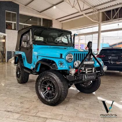 Carro CJ-5