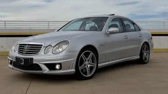 Carro 6.2 SEDAN V8 32V GASOLINA 4P AUTOMÁTICO