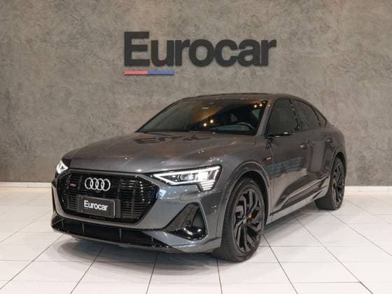 Carro ELÉTRICO SPORTBACK PERFORMANCE BLACK QUATTRO