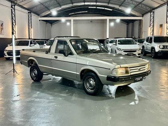 Carro 1.8 GL 8V CS ÁLCOOL 2P MANUAL