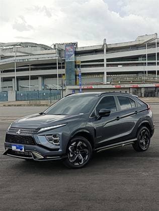 Carro 1.5 MIVEC TURBO GASOLINA HPE-S BLACK S-AWC CVT