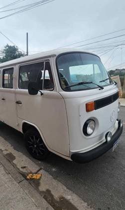 Carro 1.6 LUXO 8V GASOLINA 3P MANUAL