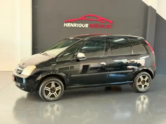 Carro 1.8 MPFI 16V GASOLINA 4P MANUAL
